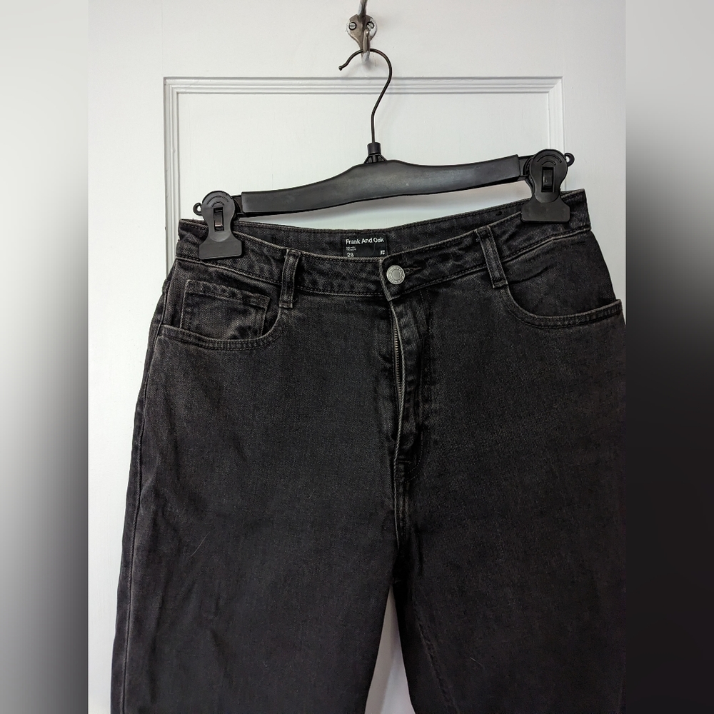 Frank & Oak Stevie Curvy Fit jeans in black denim, size 28